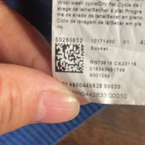 Original Hugo Boss electric blue crew neck sweater. Used. Size Large - Picture 5 of 10